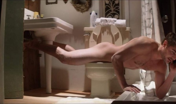 Zac Efron montre ses fesses dans That Awkward moment