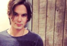 STYLE : Tyler Blackburn wearing All Saints t-shirt