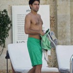 adrian-grenier-12052013-06-675×900