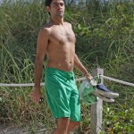 adrian-grenier-12052013-09-675×900
