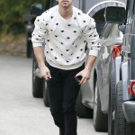 article-2526555-1A330FF100000578-875_634x879