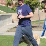 Jon-Hamm-Out-For-A-Stroll06-675×900 – Copie