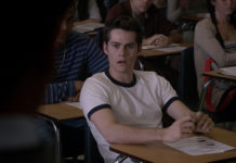 TEEN WOLF : s3ep14 Stiles with a navy/white tee