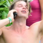 article-0-1CAE584F00000578-605_634x838