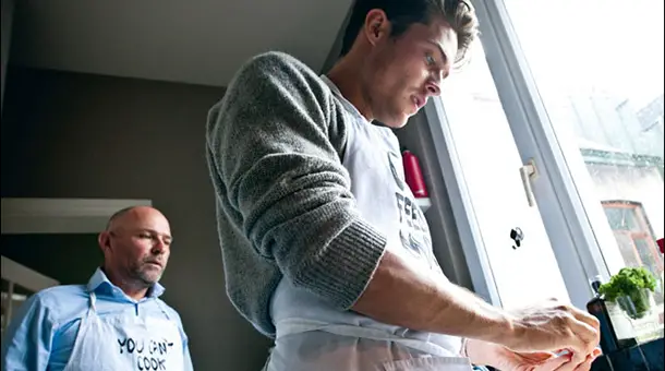 Un modèle du dimanche, spécial Fête des pères : Cesar Casier et son daddy cool