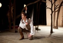 Les Petits Meurtres d’Agatha Christie : Julien Alluguette, l’atout charme de l’épisode de ce soir