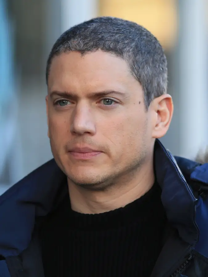 wentworth-miller-grant-gustin-01202015-05-675x900