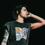 zaynmtvsweatshirt05