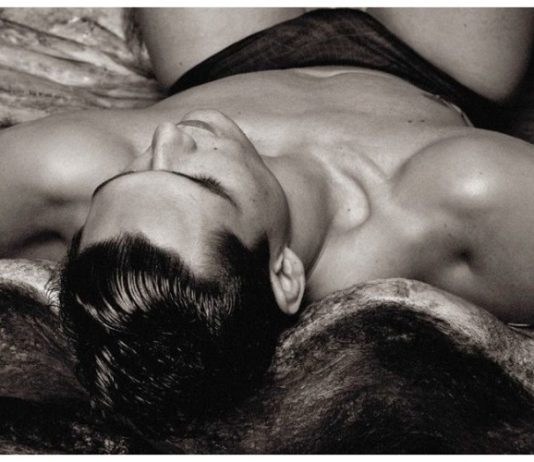 UN MODELE DU DIMANCHE : Florent Manaudou dans Numéro Homme