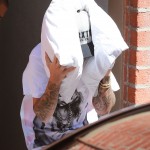 Shy Justin Bieber Stops By A Medical Building