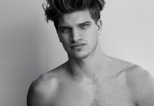 SEXY : Toby Huntington-Whiteley and the white towel