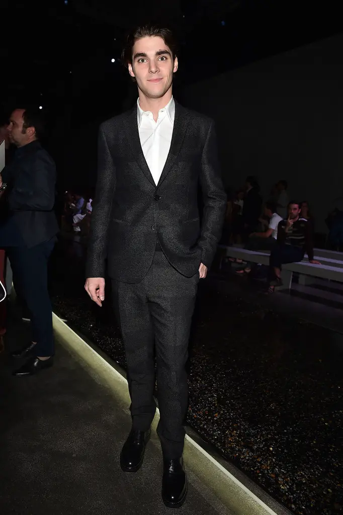 RJ+Mitte+Fendi+Front+Row+Milan+Collections+vFWV1pTiGEWx