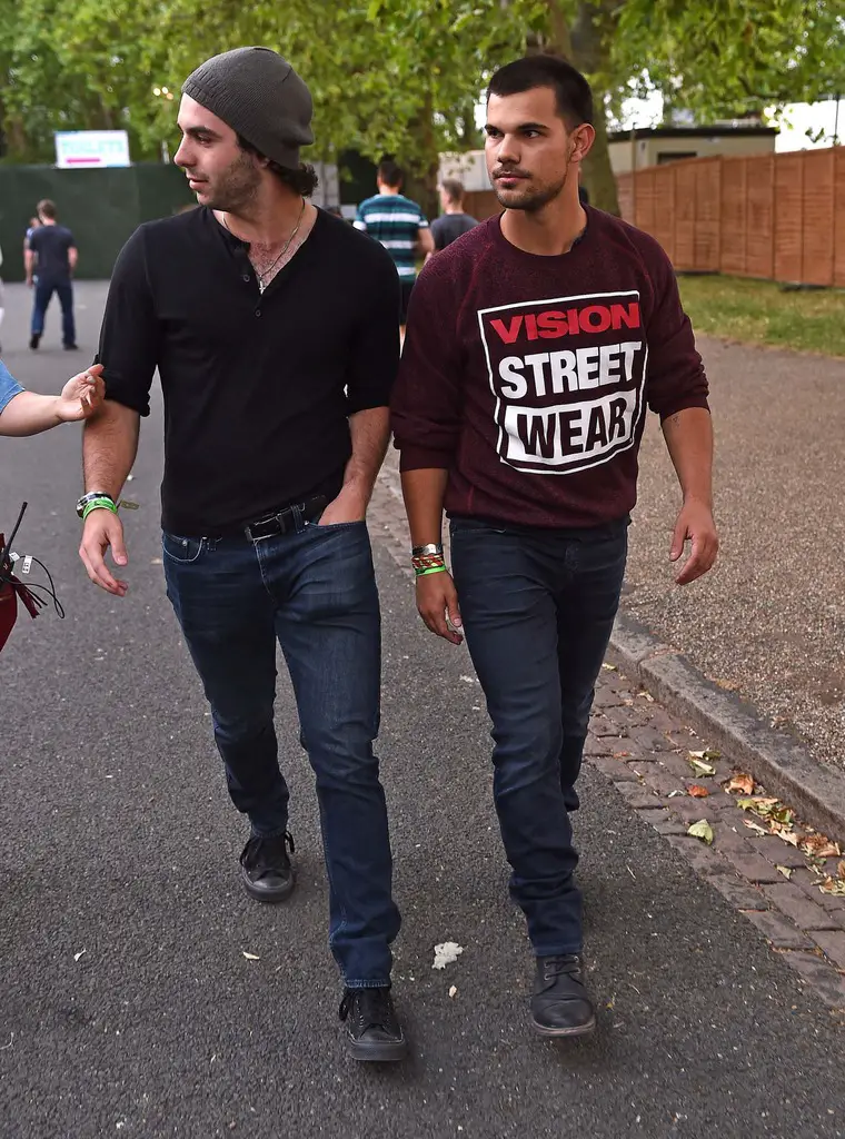 lautner-wirelessfestival-07032015-04-1600