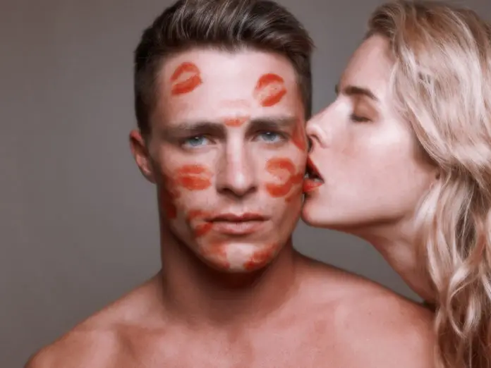 PHOTOS : Confusion des genres avec Colton Haynes et Emily Bett Rickards