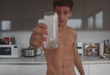 SANTÉ : Boire du jus de citron avec Tom Daley, bon pour les abdos ?