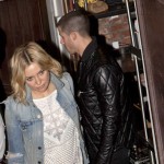 kate-hudson-and-nick-jonas-leaving-pace-italian-restaurant-in-los-angeles_112030351