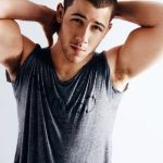 nickjonas_out1