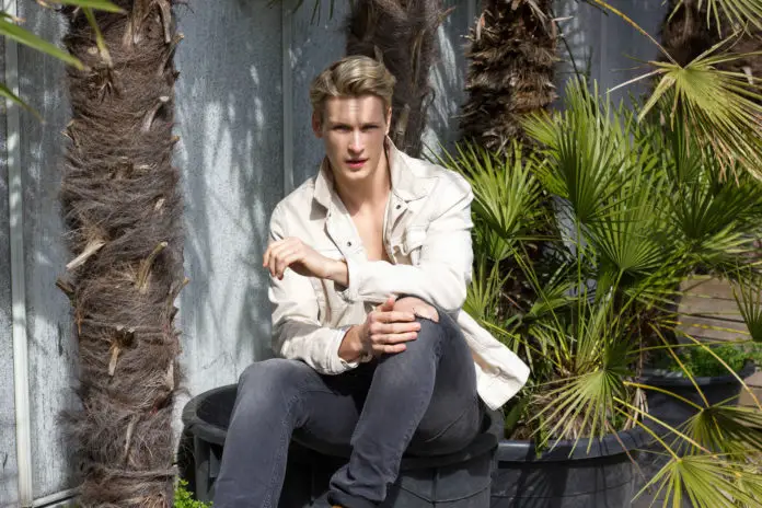 UN MODÈLE DU DIMANCHE : l’été de Nicolas Demunter