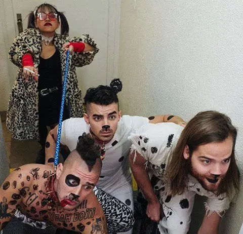 HALLOWEEN 2016 : DNCE and the 101 Dalmatians