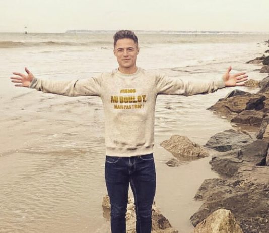 STYLE : Sacha Perez, au boulot mais pas trop.