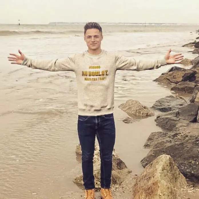 STYLE : Sacha Perez, au boulot mais pas trop.