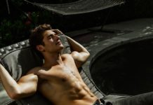 SEXY : Gregg Sulkin, Tyler Blackburn, shirtless for the labor day