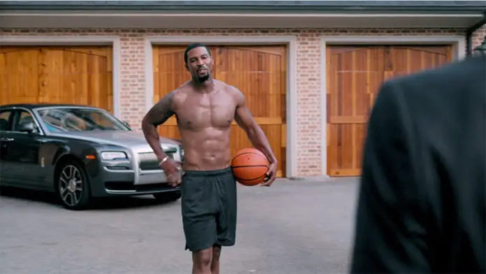 SEXY : Robert Christopher Riley, shirtless in Dynasty s1ep04