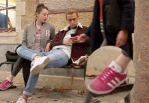 DEMAIN NOUS APPARTIENT : Sara enfile ses Adidas pour récupérer Bart