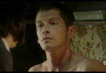 SEXY : Cyril Descours, nu dans « Mystère au Louvre »