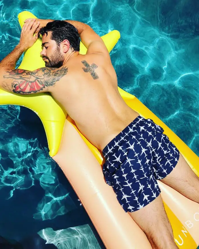 STYLE : a nap with Jesse Metcalfe