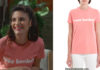 PLUS BELLE LA VIE : le t-shirt rose bonbon de Sabrina dans l’épisode 3601