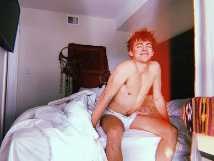 PEOPLE : Happy birthday Ross Lynch !!