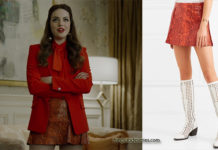 DYNASTY : red snake-effect leather mini skirt for Fallon in s2e10