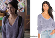TRINKETS : Elodie’s purple sweater in episode 10