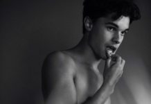 SEXY : l’acteur Denny McAuliffe se désape sur Insta