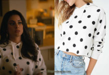 YOU : polka dots hoodie for Delilah in S2E07