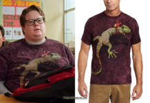 NEVER HAVE I EVER : Eric’s gecko print t-shirt in S1E06