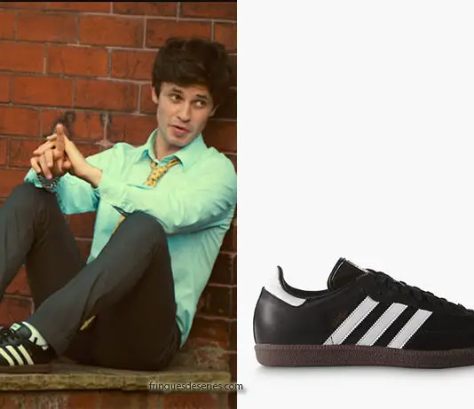 WHITE LINES : Young Marcus’s football trainers in S1E02