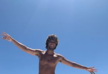 OUPS : Cameron Dallas baisse le short en vacances