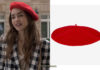 EMILY IN PARIS : Emily’s red beret in S1E03