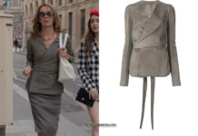 EMILY IN PARIS : Sylvie’s grey outfit in S1E03