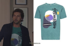 Ici tout commence : le t-shirt vert d’Antoine Myriel dans l’épisode 7