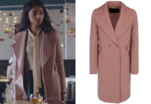 DEMAIN NOUS APPARTIENT : le manteau rose de Lou dans l’épisode 817