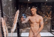 DÉFRINGUÉ : au bain avec Baptiste Giabiconi