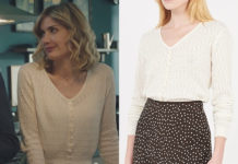 ICI TOUT COMMENCE : le pull blanc à boutons de Constance dans l’épisode 130
