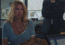 DEMAIN NOUS APPARTIENT : le t-shirt bleu et argenté de Chloé dans l’épisode 969