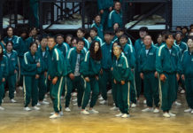 SQUID GAME : players ‘s white slip-on