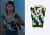 ÉLITE : Cayetana’s v-neck check knit vest in S5E08