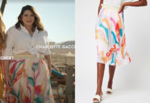 DEMAIN NOUS APPARTIENT : la jupe d’Audrey dans le générique