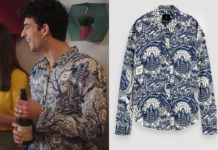 ICI TOUT COMMENCE : la chemise imprimée bleu foncé de Greg dans l’épisode 430